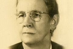 Esmeraldina-Nazinha