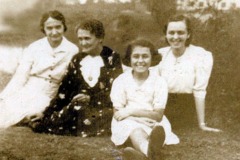 Izabel-Delfina-Dora-e-Ione